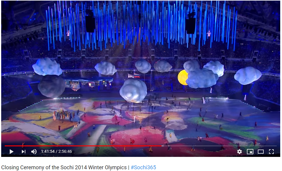 Closing ceremony of the sochi 2014 winter olympics des nuees dans le ciel et des geants