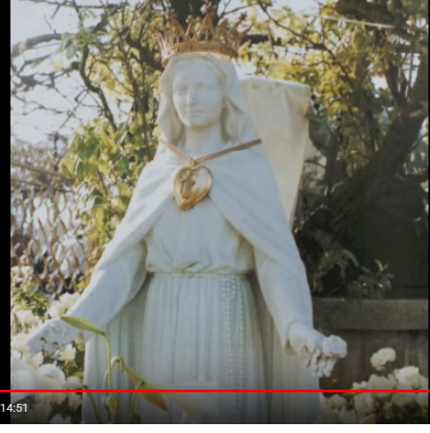 La statue de l apparition de marie mere de jesus christ dieu fait homme de la sainte trinite du sacre coeur 2
